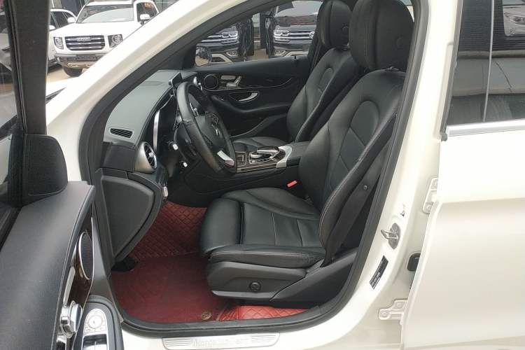 Used Mercedes-Benz GLC 2019 GLC 260 L 4MATIC Dynamic Model
