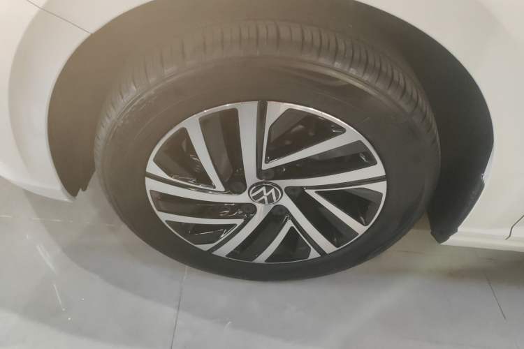 Used Volkswagen Lavida 2024 1.5L Automatic 5 Million Edition
