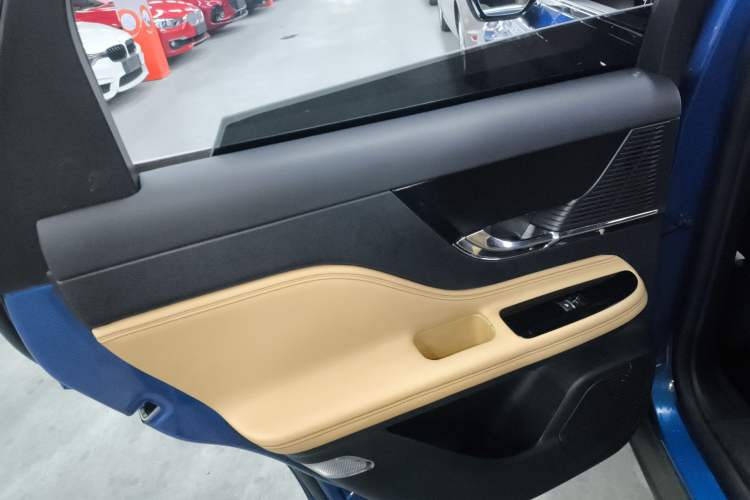 Used Lincoln Corsair 2020 2.0T Two-Wheel Drive Luxury Edition
