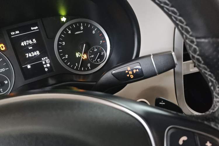 Used Mercedes-Benz Vito 2020 2.0T Business Version 7 Seats