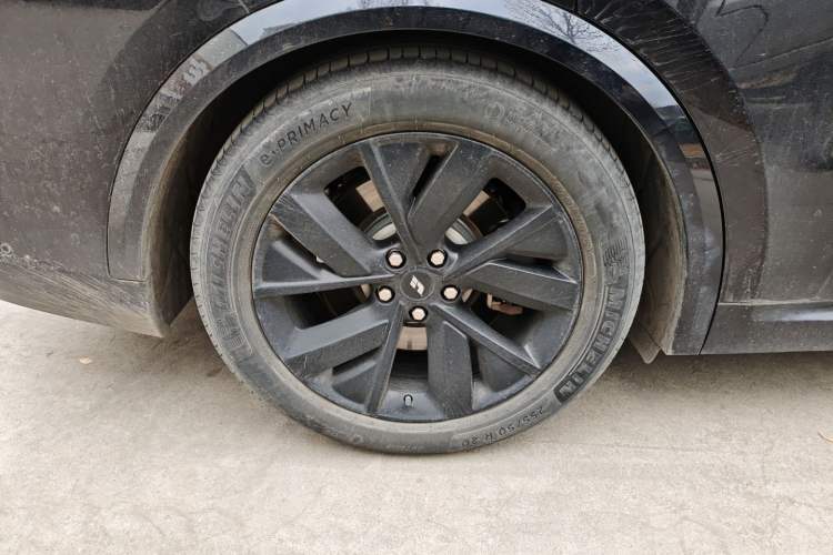 Used Li Auto L8 2023 Pro Model
