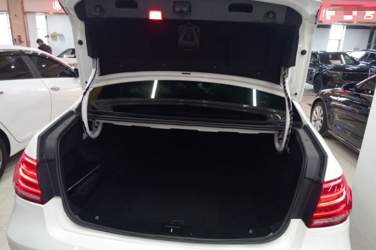 Used Mercedes-Benz E-Class 2015 Revised E 260 L
