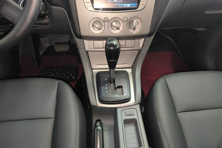 Used Ford Focus 2013 Hatchback Classic 1.8L Automatic Base Model
