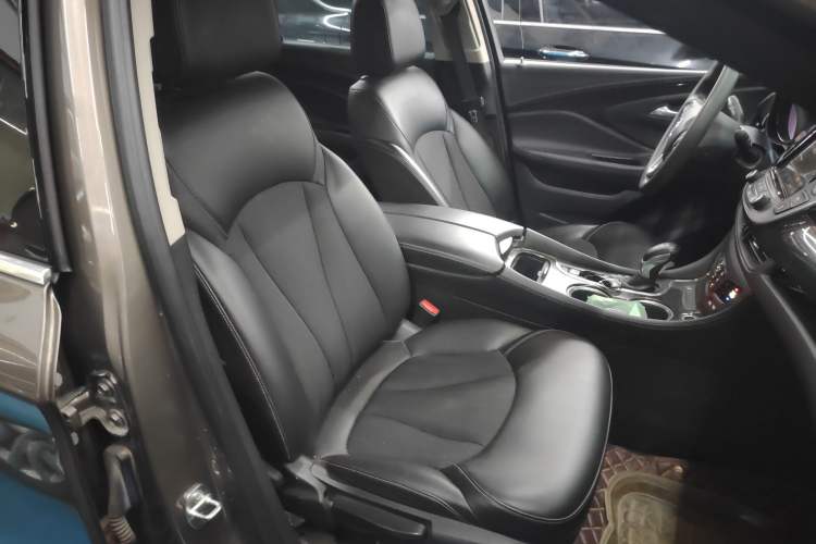 Used Buick Envision 2019 20T Two-Wheel Drive Leading Version China V Standard
