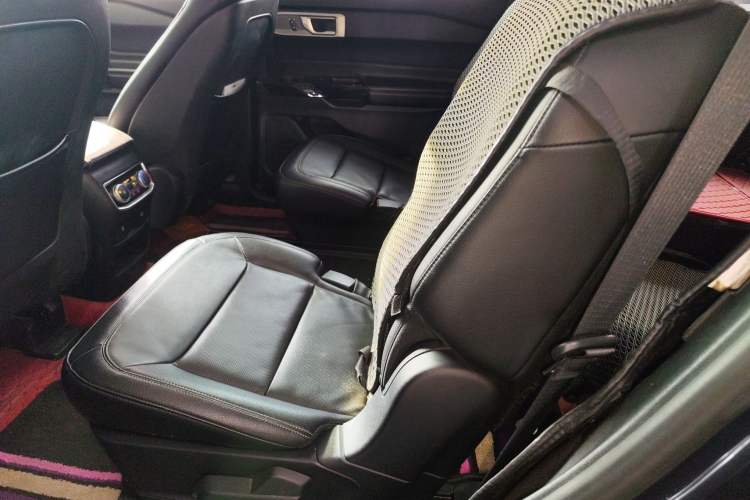 Used Ford Explorer 2020 EcoBoost 285 4x4 Titanium Edition 6 Seats