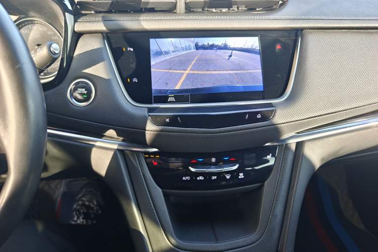 Used Cadillac XT5 2022 2.0T Two-Wheel Drive Luxury Version
