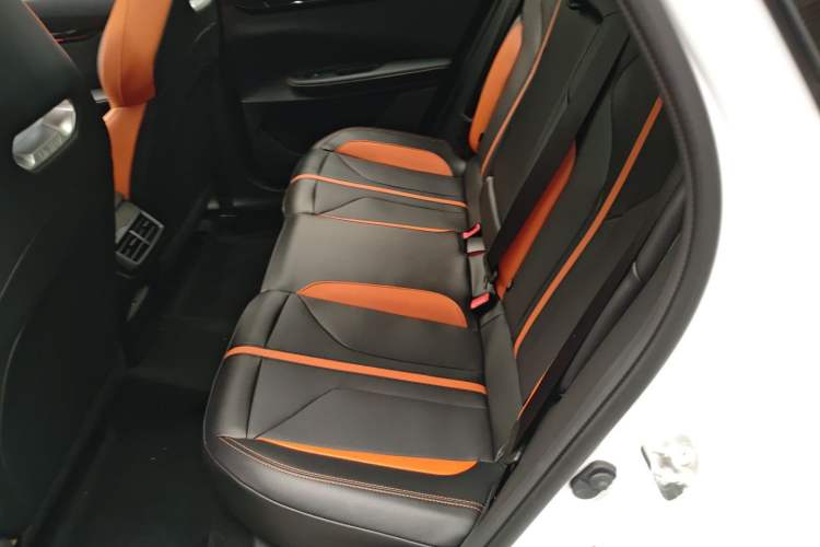 Used Changan UNI-V 2025 1.5T 500Bar Prestige Sporty Version