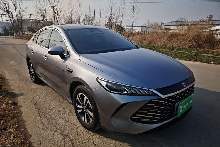 Used BYD Qin PLUS 2025 DM-i Smart Drive 120KM Superior Model
