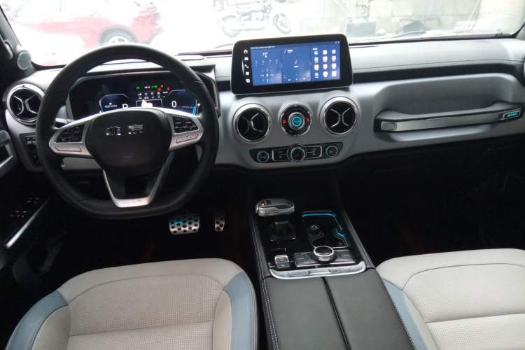 Used Beijing Auto BJ40 2023 2.0D Automatic Four-Wheel Drive Blade Hero Edition Adventurer Type (with Front and Rear Electronic Locks)
