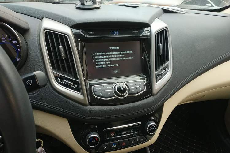 Used Changan Eado 2016 1.6L Manual Fashion Edition
