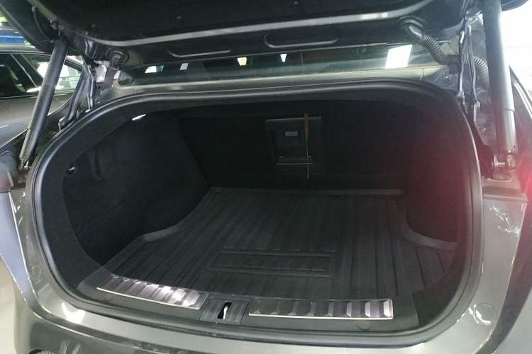 Used  11 2023 HarmonyOS Version Smart Enjoyment Upgrade Model 90-Degree Rear-Wheel Drive Edition
