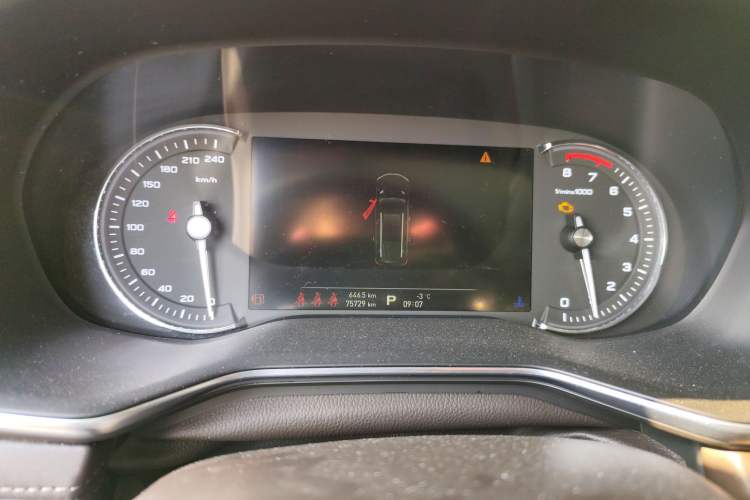 Used Roewe RX8 2019 30T Smart Connectivity Two-Wheel Drive Supreme Flagship Edition