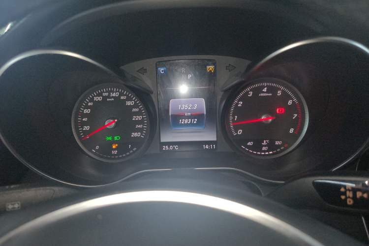 Used Mercedes-Benz C-Class 2017 Restyled C 180 L Fashion Edition Sport Version
