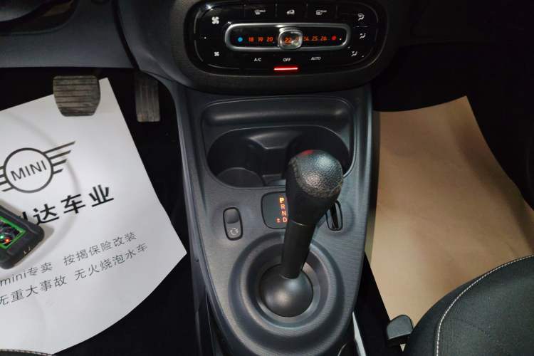 Used smart fortwo 2018 1.0L 52kW Hardtop Passion Edition China V Standard