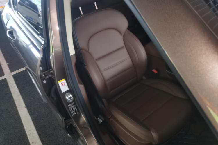 Used Haval H7 2016 Blue-Label H7 2.0T Automatic Luxury Model