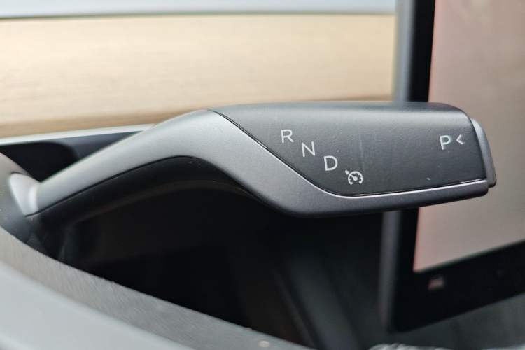 Used Tesla Model Y 2022 Rear-Wheel-Drive Version