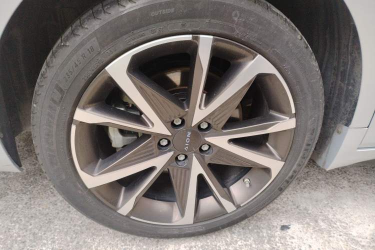 Used AION S Plus 2021 70 Tech Edition