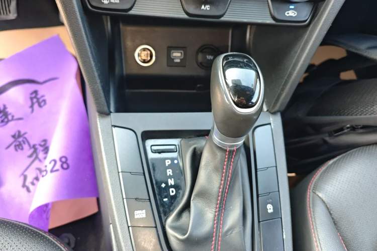 Used Hyundai Elantra 2019 1.4T Dual-Clutch Xuan Dong · Dynamic Model
