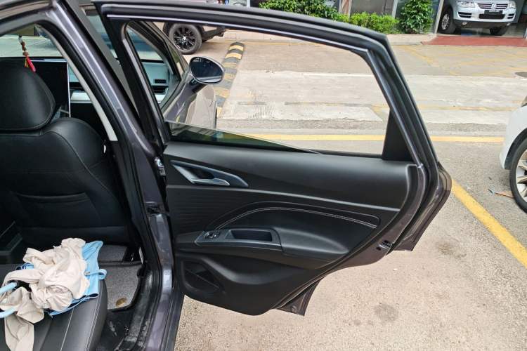 Used NETA V 2021 Long-Range Entertainment Edition Upgrade Model
