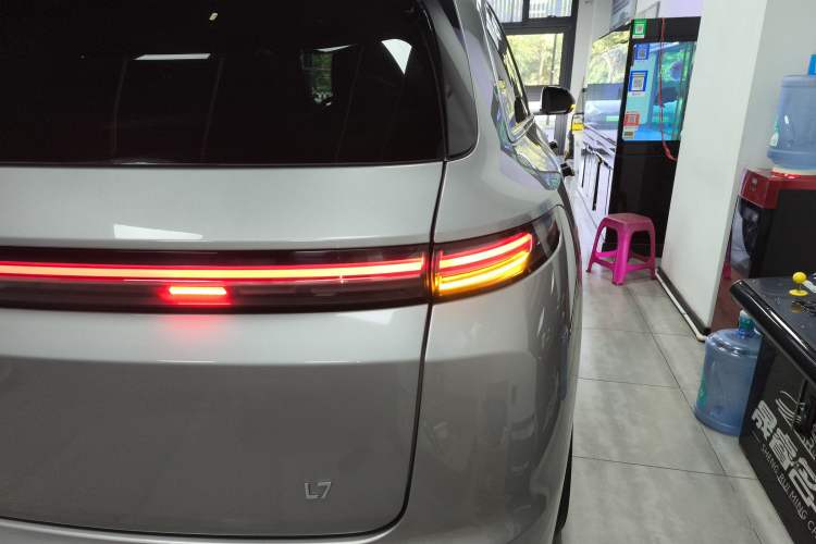 Used Li Auto L7 2023 Pro Model
