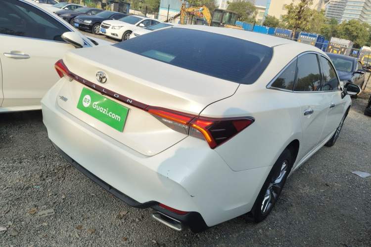Used Toyota Avalon 2019 2.0L Luxury Edition China VI Standard
