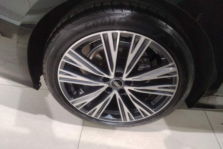 Used Audi A6L 2024 40 TFSI Luxury Dynamic Edition
