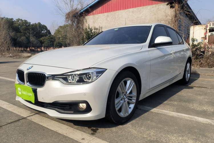 Used BMW 3 Series 2016 320i Fashion Model