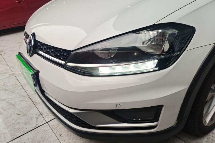 Used Volkswagen Golf 2019 1.8TSI Travel Edition