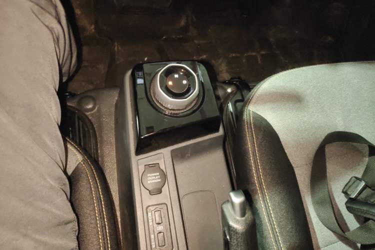 Used Farizon Xingxiang V 2024 Star Enjoy V6E Feature Edition Zhixin 46.08 kWh
