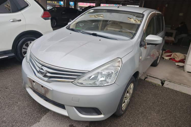 Used Nissan Livina 2015 1.6XE Manual Comfort Edition