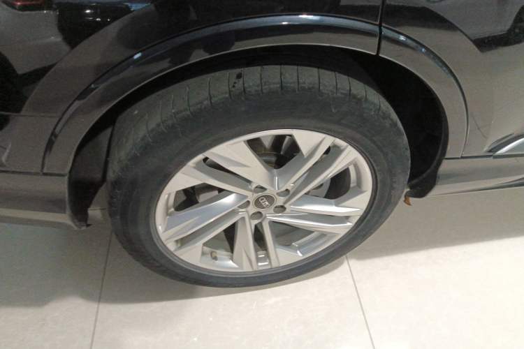 Used Audi Q7 2021 45 TFSI quattro S line Sport model