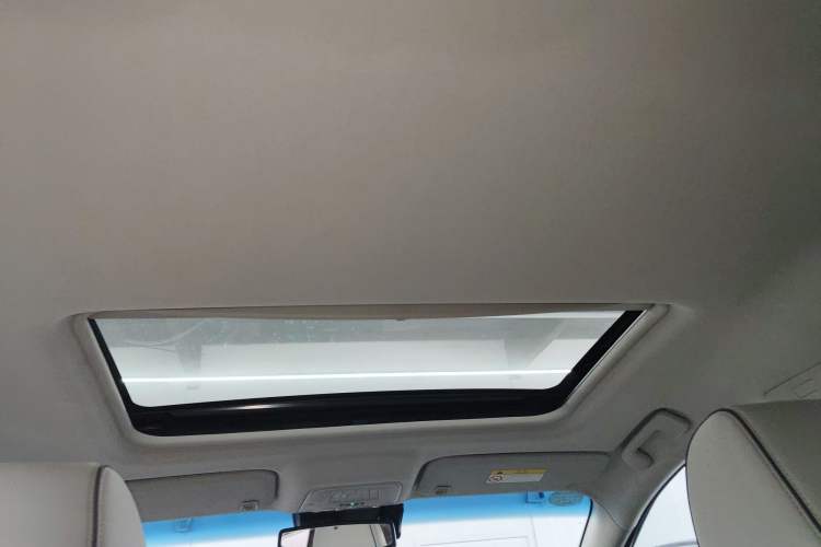 Used Buick GL8 2021 Land Cruiser Executive Class 652T Luxury Model