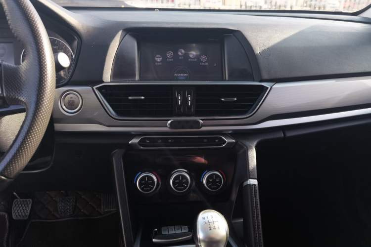 Used Haval H6 2018 Sport Edition 1.5T Manual Two-Wheel Drive Elite Model China V Standard
