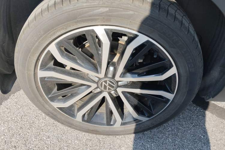 Used Volkswagen T-ROC 2021 280TSI DSG Two-Wheel Drive Luxury Smart Connectivity Version
