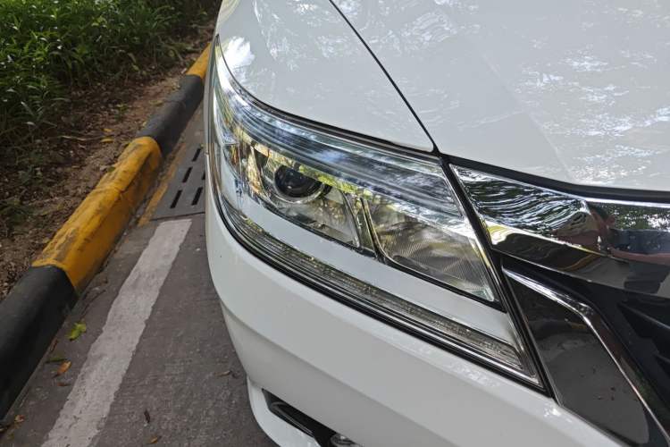 Used Honda Crider 2015 1.8L Automatic Luxury Edition
