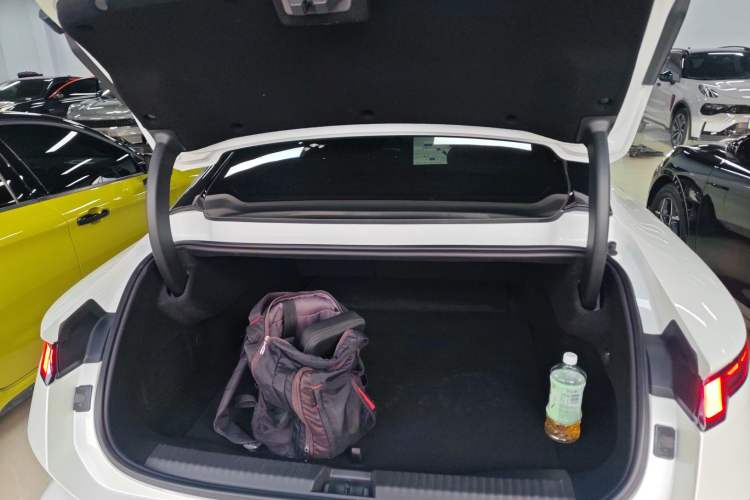 Used Lynk & Co Lynk & Co 10 EM-P 