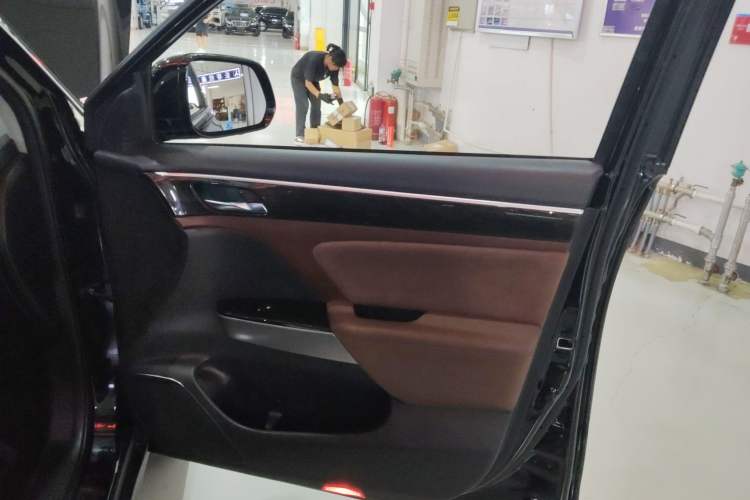 Used GAC Trumpchi GS8 2017 320T Four-Wheel Drive Luxury Smart Connectivity Version (7 Seats)
