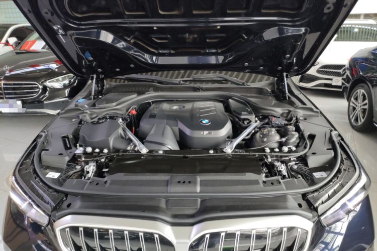 Used BMW 5 Series 2025 530Li Luxury Edition M Sport Package