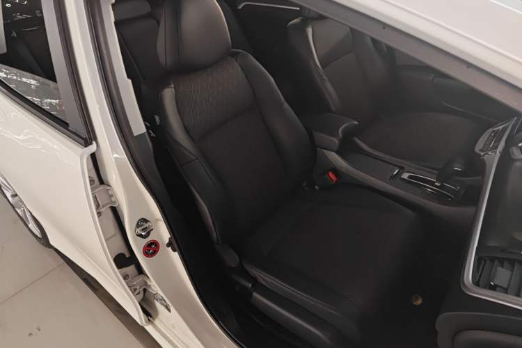 Used Honda Jade 2020 1.8L automatic Comfort version
