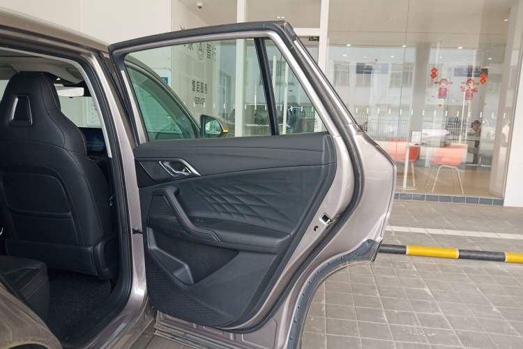 Used Roewe RX5 New Energy 2023 eRX5 Super Hybrid Prestige Edition
