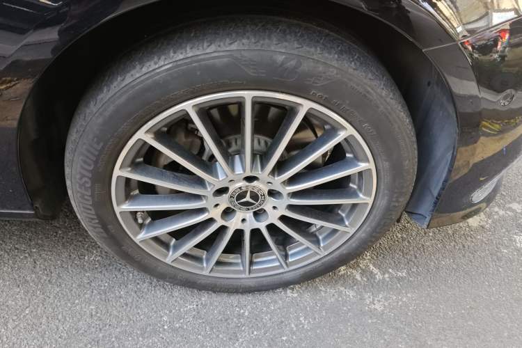 Used Mercedes-Benz E-Class 2022 Updated E 260 L
