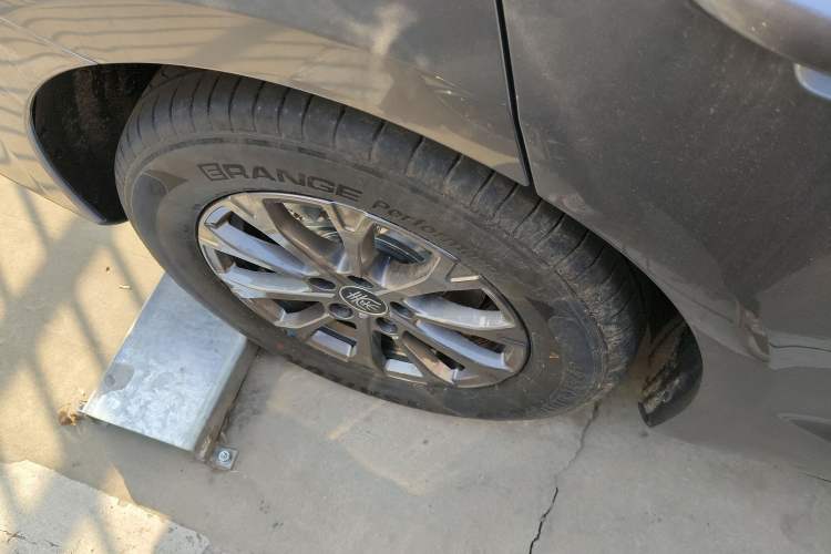 Used BYD Qin L 2025 DM-i Smart Drive 80KM Leading Model