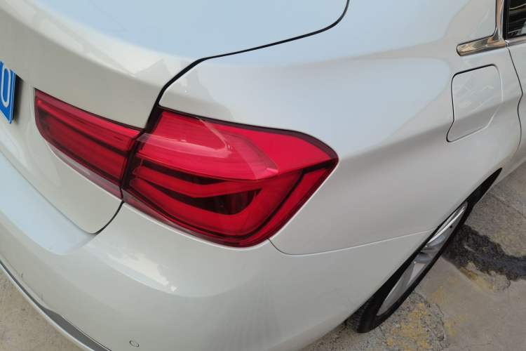 Used BMW 3 Series 2017 320Li Fashion Model
