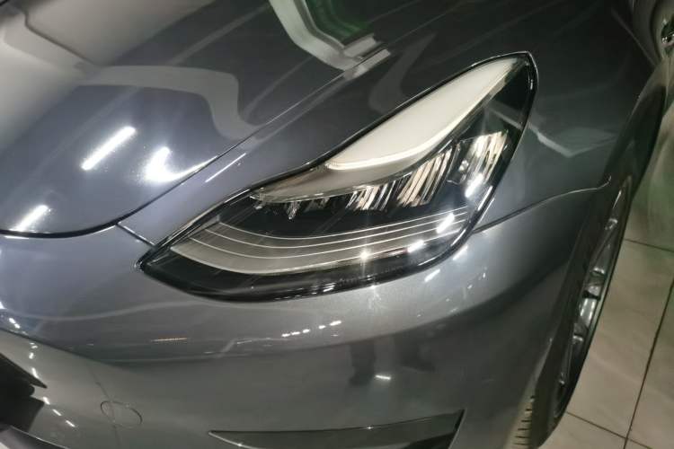 Used Tesla Model 3 2019 Standard Range Rear-Wheel Drive Upgraded Version (52 kWh)
