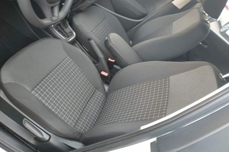 Used Volkswagen Polo 2014 1.6L Automatic Comfort Edition
