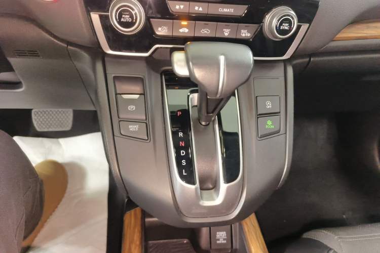 Used Honda CR-V 2017 240TURBO CVT Front-Wheel Drive Fashion Edition