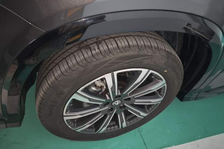 Used Changan CS75 PLUS 2024 3rd Generation Champion Edition 1.5T Intelligent Drive Dynamic Model
