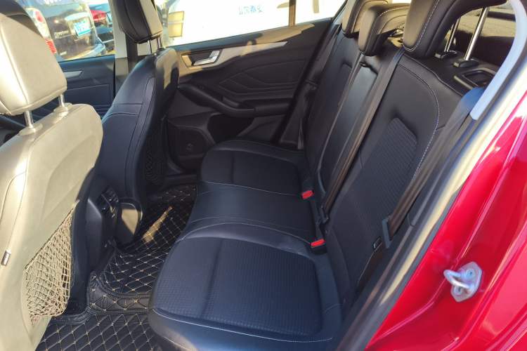 Used Ford Focus 2019 Hatchback EcoBoost 180 Automatic Trendy Model