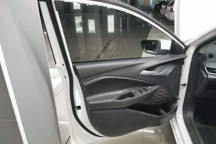 Used Chevrolet Cavalier 2021 325T Automatic Enjoyment Edition
