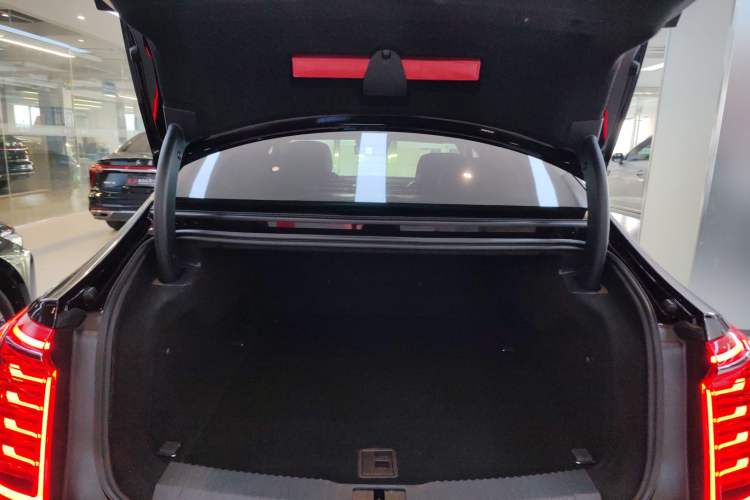 Used Hongqi H9 2023 2.0T Smart Connect Flagship Edition